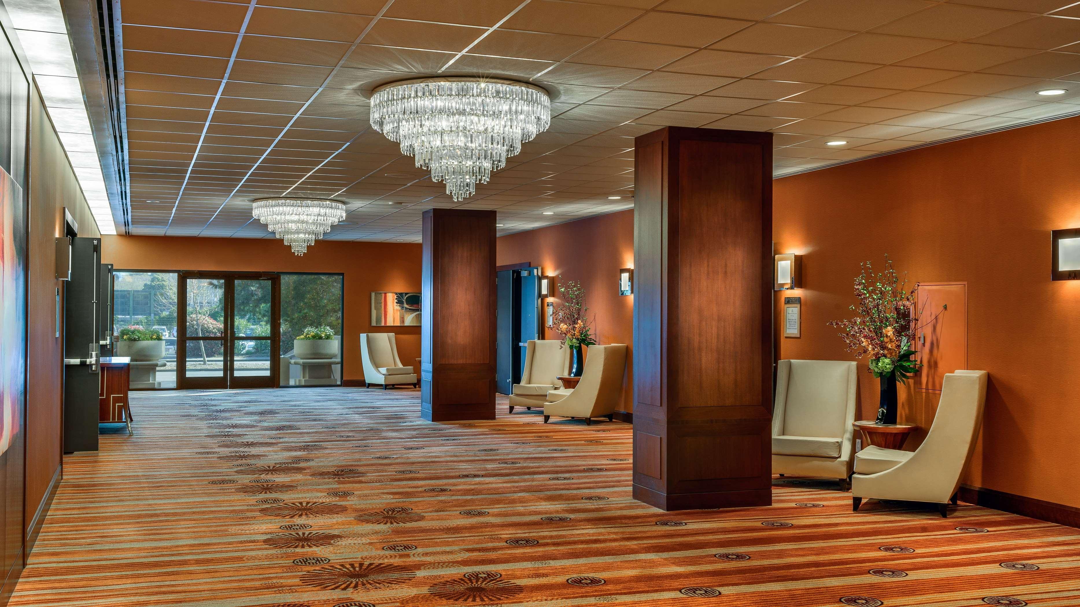 Hilton San Francisco Airport Bayfront - No Resort Fee Берлингейм Экстерьер фото