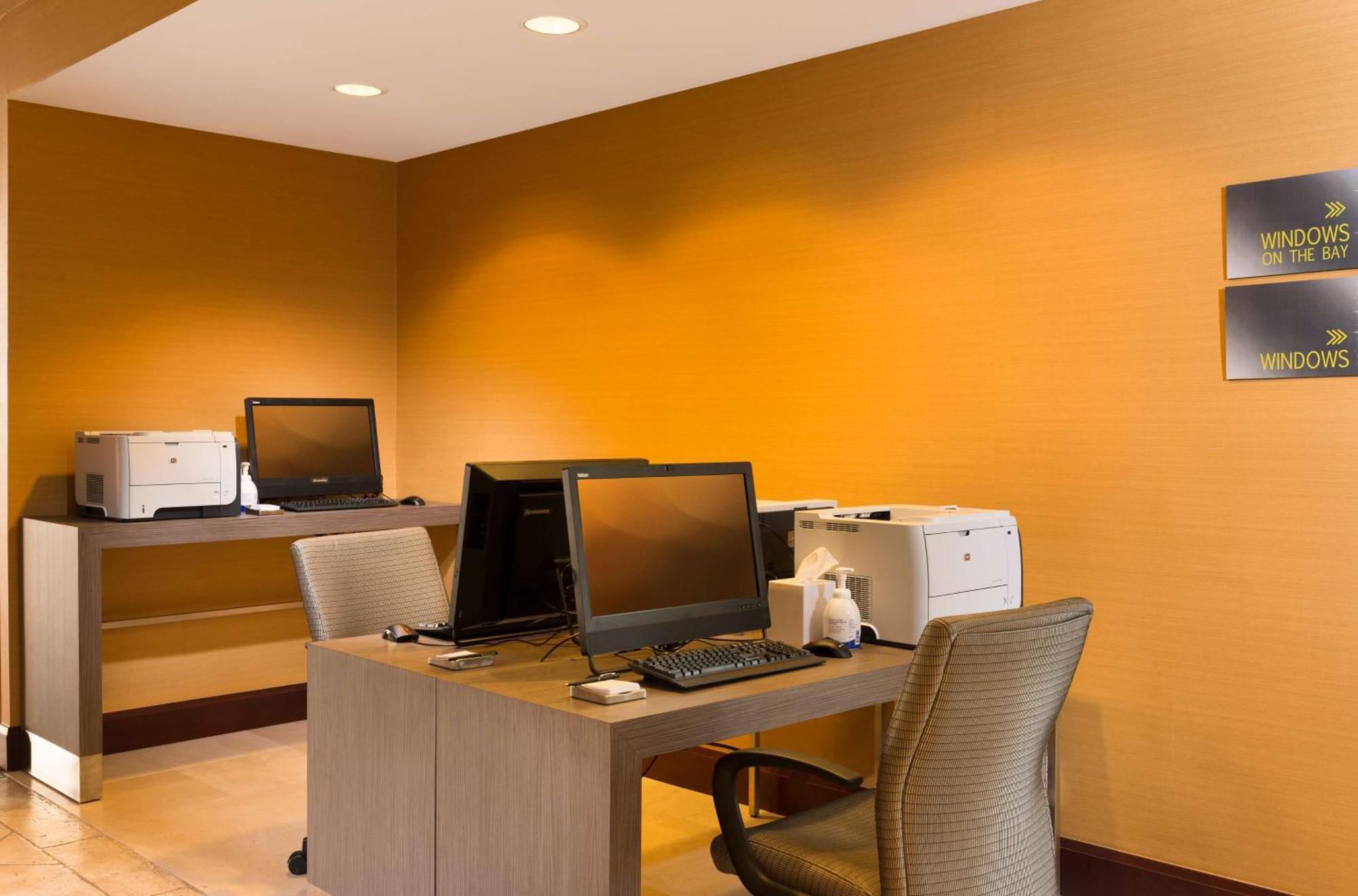 Hilton San Francisco Airport Bayfront - No Resort Fee Берлингейм Экстерьер фото