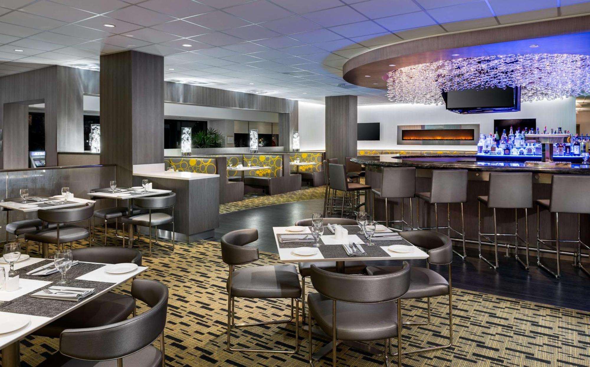 Hilton San Francisco Airport Bayfront - No Resort Fee Берлингейм Экстерьер фото