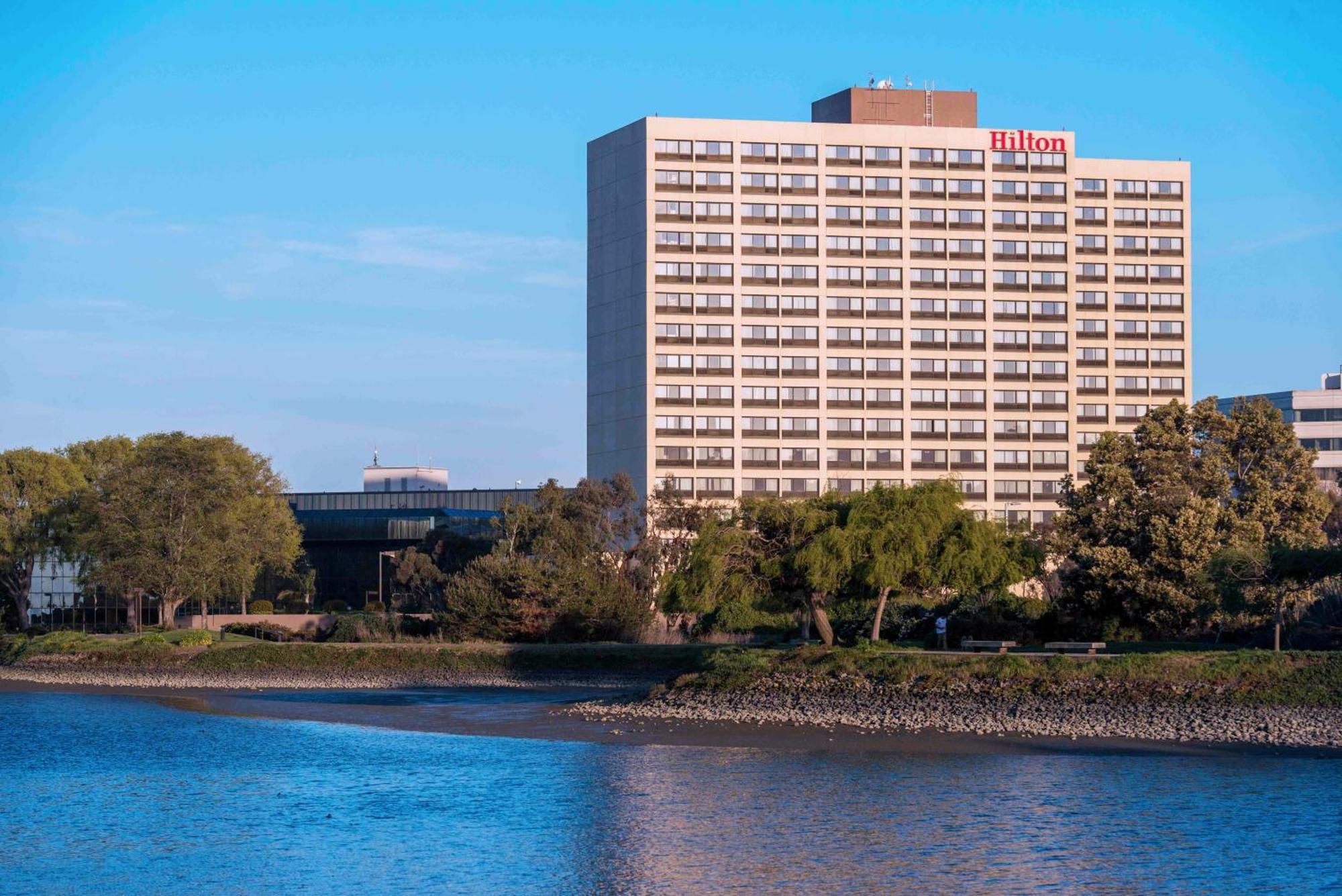Hilton San Francisco Airport Bayfront - No Resort Fee Берлингейм Экстерьер фото